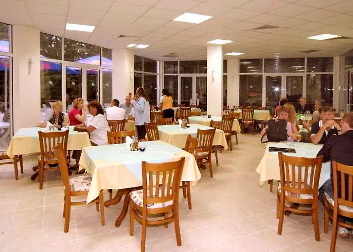 Alen Mak 7 2* 金沙